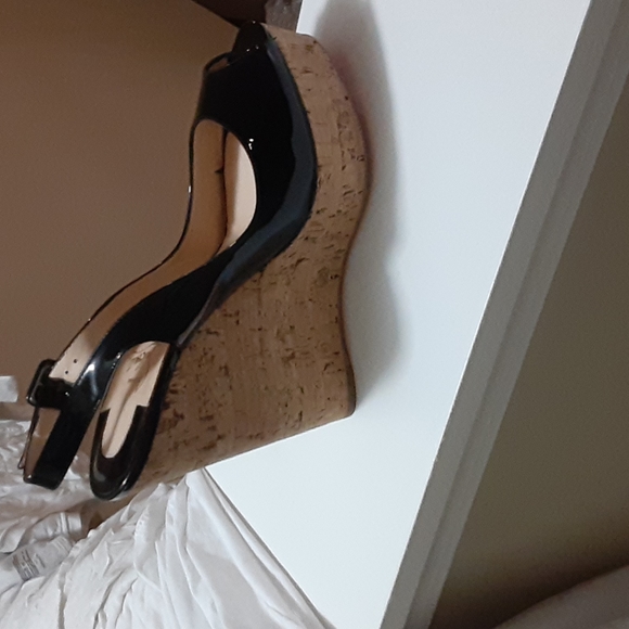 Shoes - Picture 2 of 4